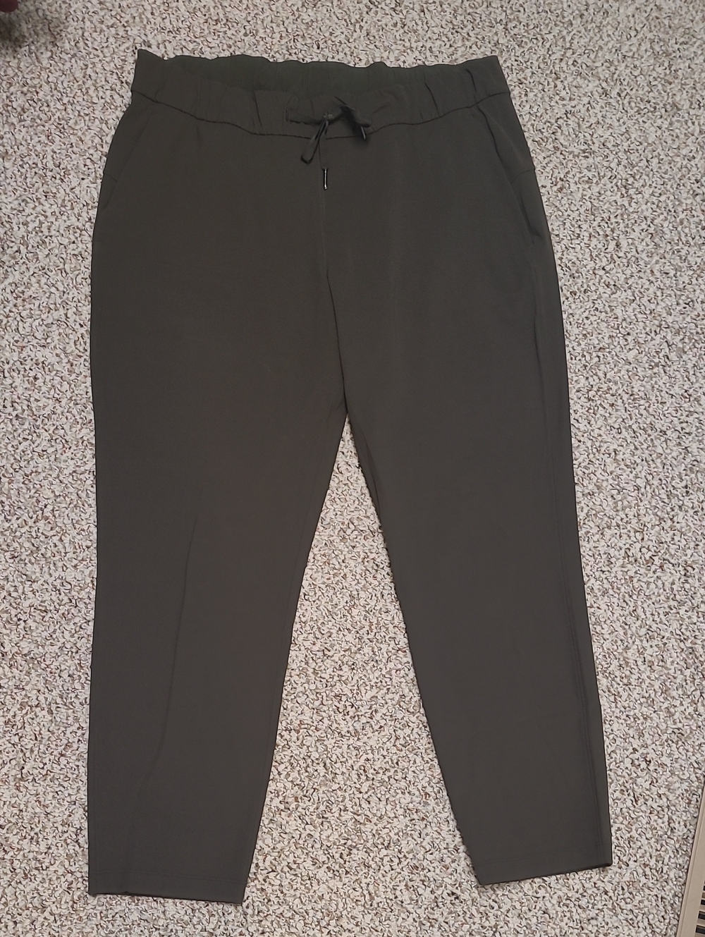 Lululemon Deep Green Jogging Pants